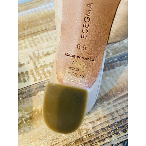 New BCBGMAXAZRIA Women's Fiona Puffy Leather Heel Sandal Square Toe sz 6.5 Nude - Picture 8 of 16